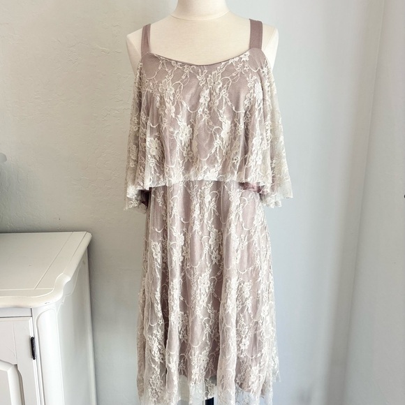 Joe Apparel Dresses & Skirts - Tiered Champagne Lace Overlay Dress